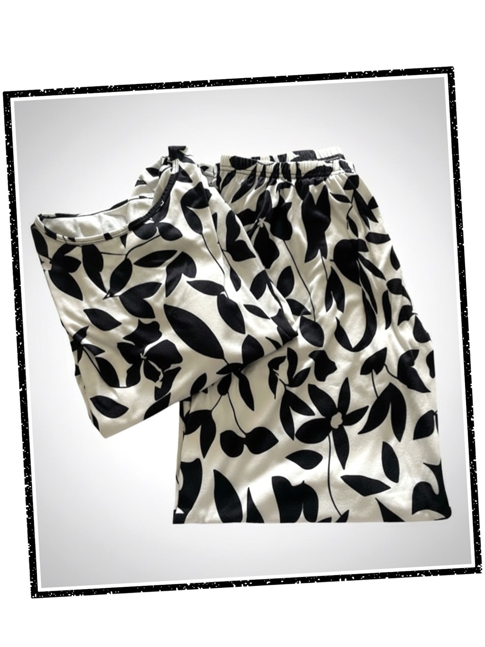 Black & White Leaf Print Pajama Set • EUC • 28” p2p - Picture 2 of 2